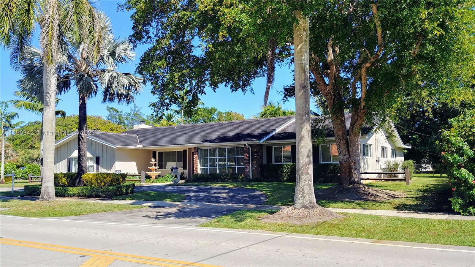 Rent a Single Family Residence at 11205 72nd Ave 0 from Agent Denise